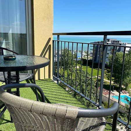 Cadet Holiday Apartman Ezuestpart Сиофок Екстериор снимка