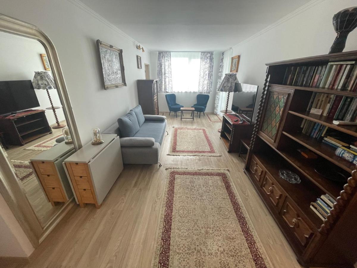 Cadet Holiday Apartman Ezuestpart Сиофок Екстериор снимка