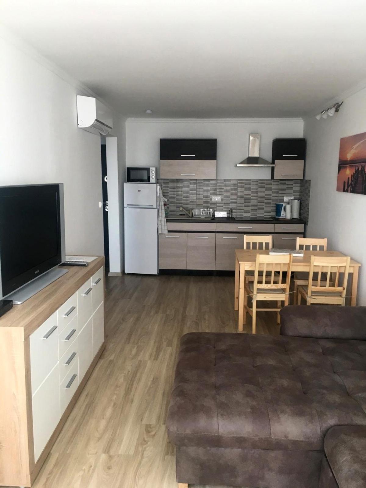 Cadet Holiday Apartman Ezuestpart Сиофок Екстериор снимка